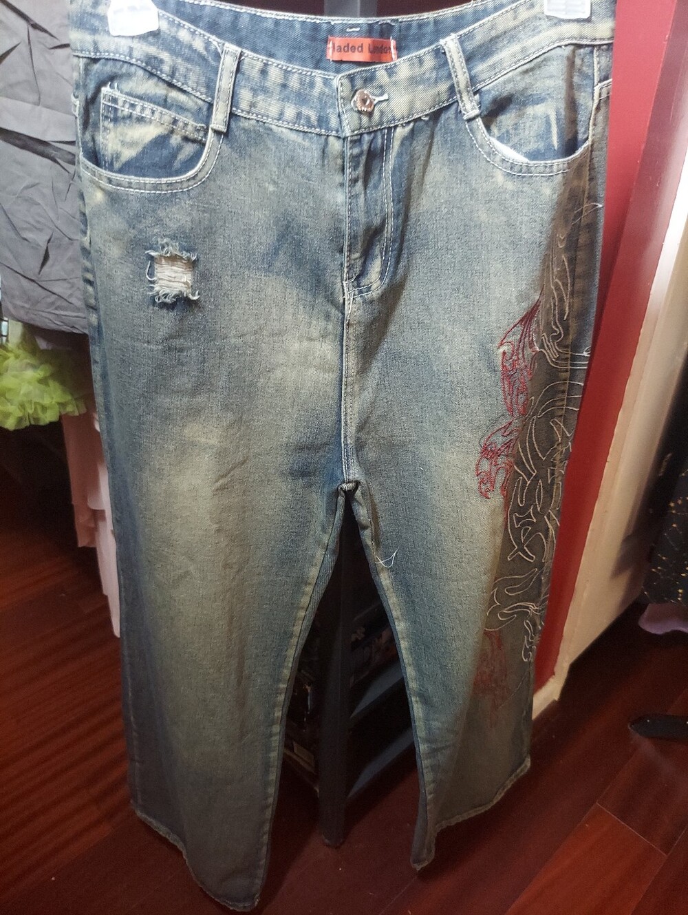 Laded London Embroidered Distressed Fashion Jeans XL